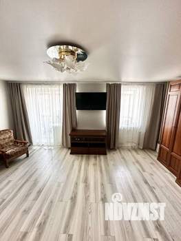 3-к квартира, вторичка, 95м2, 2/5 этаж