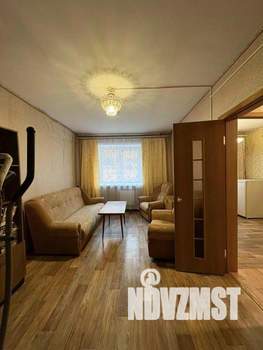 2-к квартира, вторичка, 40м2, 1/4 этаж