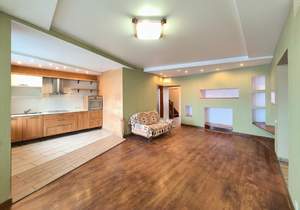 4-к квартира, вторичка, 160м2, 9/10 этаж