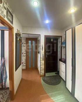 2-к квартира, вторичка, 42м2, 4/4 этаж