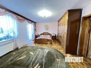 4-к квартира, вторичка, 147м2, 3/5 этаж