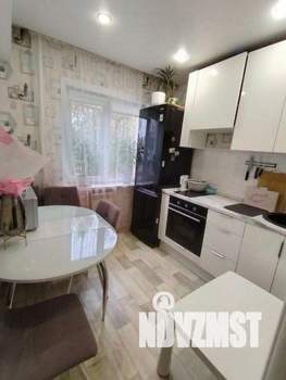 2-к квартира, вторичка, 44м2, 1/4 этаж