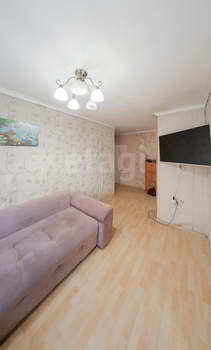 2-к квартира, вторичка, 57м2, 1/4 этаж