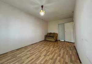 2-к квартира, вторичка, 44м2, 3/5 этаж