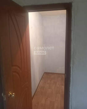 3-к квартира, вторичка, 55м2, 1/4 этаж