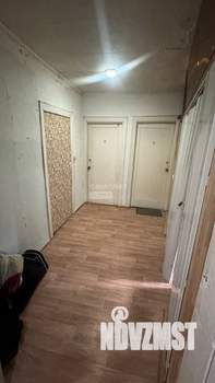4-к квартира, вторичка, 45м2, 1/1 этаж
