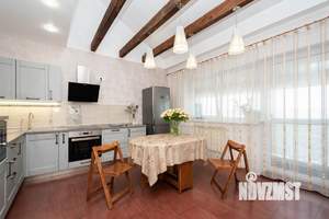 4-к квартира, вторичка, 168м2, 4/4 этаж