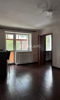 2-к квартира, вторичка, 42м2, 4/4 этаж