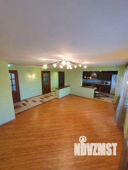 4-к квартира, вторичка, 100м2, 3/5 этаж