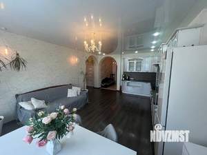 3-к квартира, вторичка, 98м2, 1/3 этаж