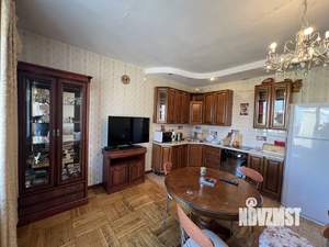 3-к квартира, вторичка, 70м2, 5/5 этаж