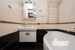4-к квартира, вторичка, 80м2, 3/5 этаж