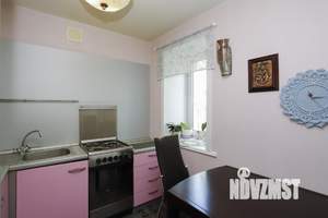 3-к квартира, вторичка, 53м2, 4/4 этаж