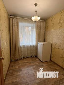 2-к квартира, вторичка, 40м2, 1/4 этаж