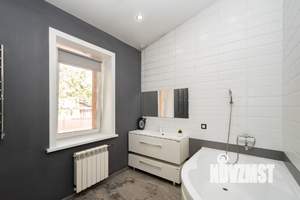 4-к квартира, вторичка, 150м2, 2/3 этаж
