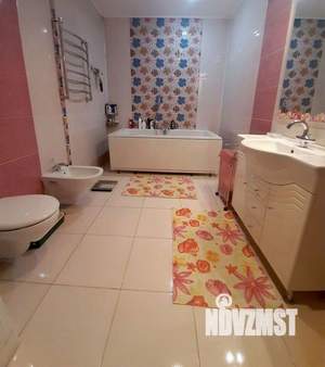 4-к квартира, вторичка, 137м2, 2/5 этаж