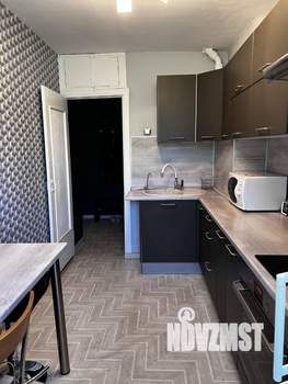 3-к квартира, вторичка, 61м2, 5/5 этаж