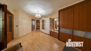 3-к квартира, вторичка, 173м2, 3/6 этаж