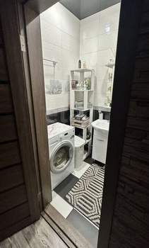 2-к квартира, вторичка, 81м2, 1/9 этаж