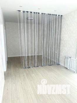 2-к квартира, вторичка, 63м2, 1/17 этаж