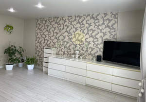 2-к квартира, вторичка, 50м2, 1/4 этаж