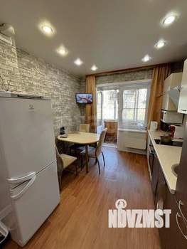2-к квартира, вторичка, 42м2, 1/9 этаж