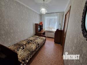 2-к квартира, вторичка, 44м2, 1/4 этаж
