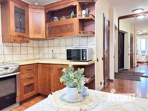 2-к квартира, вторичка, 57м2, 8/10 этаж