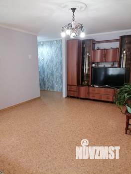 2-к квартира, вторичка, 44м2, 1/4 этаж