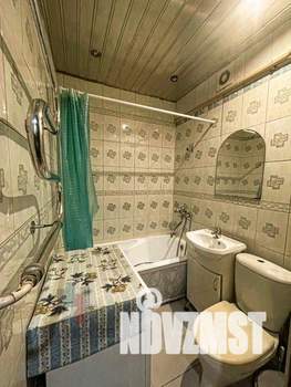 2-к квартира, вторичка, 40м2, 1/4 этаж