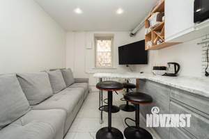 2-к квартира, вторичка, 69м2, 1/5 этаж