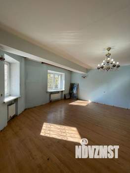 4-к квартира, вторичка, 115м2, 2/5 этаж