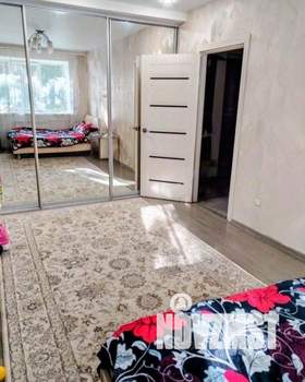 2-к квартира, вторичка, 43м2, 1/4 этаж