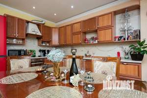 3-к квартира, вторичка, 94м2, 1/9 этаж