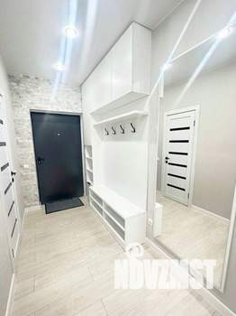 2-к квартира, вторичка, 63м2, 1/17 этаж