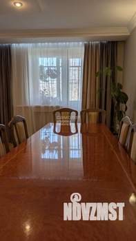 4-к квартира, вторичка, 237м2, 2/3 этаж