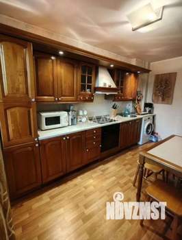 3-к квартира, вторичка, 63м2, 5/5 этаж