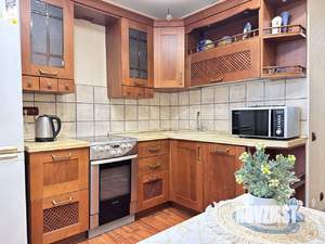 2-к квартира, вторичка, 57м2, 8/10 этаж