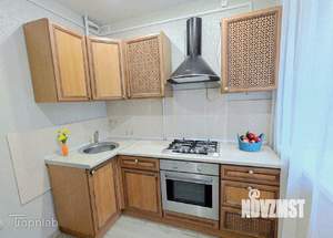 2-к квартира, вторичка, 41м2, 1/4 этаж