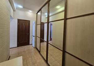 2-к квартира, вторичка, 43м2, 1/9 этаж