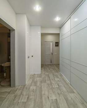 3-к квартира, вторичка, 83м2, 8/9 этаж
