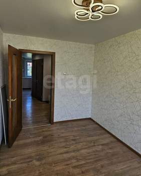 3-к квартира, вторичка, 62м2, 4/5 этаж