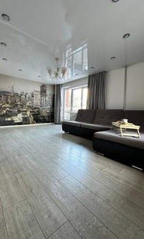 4-к квартира, вторичка, 100м2, 1/9 этаж