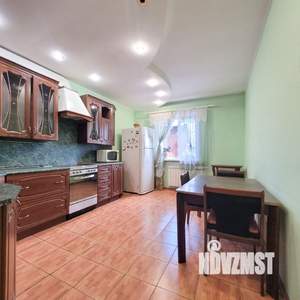 3-к квартира, вторичка, 100м2, 1/5 этаж