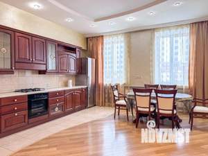 3-к квартира, вторичка, 96м2, 4/4 этаж