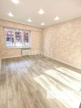 2-к квартира, вторичка, 52м2, 1/10 этаж