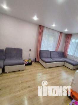 2-к квартира, вторичка, 44м2, 1/4 этаж