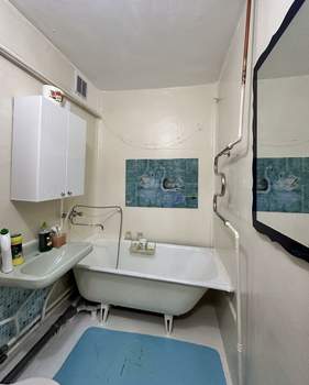 2-к квартира, вторичка, 45м2, 1/5 этаж