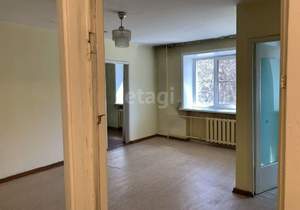 2-к квартира, вторичка, 43м2, 2/5 этаж