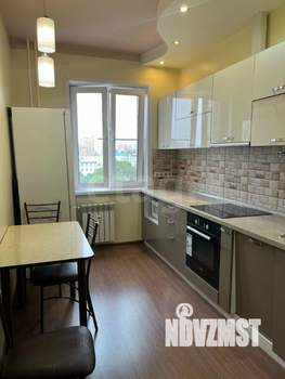 2-к квартира, вторичка, 63м2, 7/18 этаж